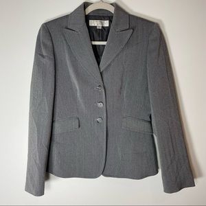 Tahari Women’s Tweed Jacket 3 Button Front 2 Pockets Size 4P